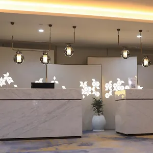 Hotel Skylight In-terminal